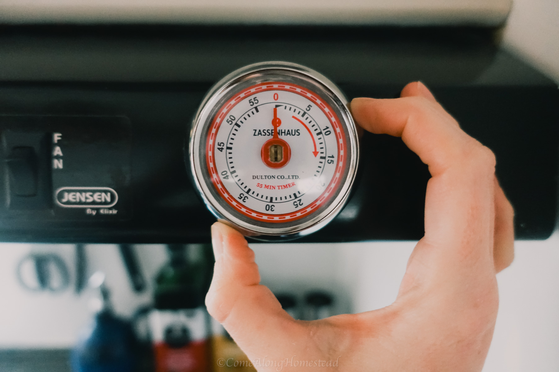 8 Kitchen Gadgets For Efficient Cooking In A RV